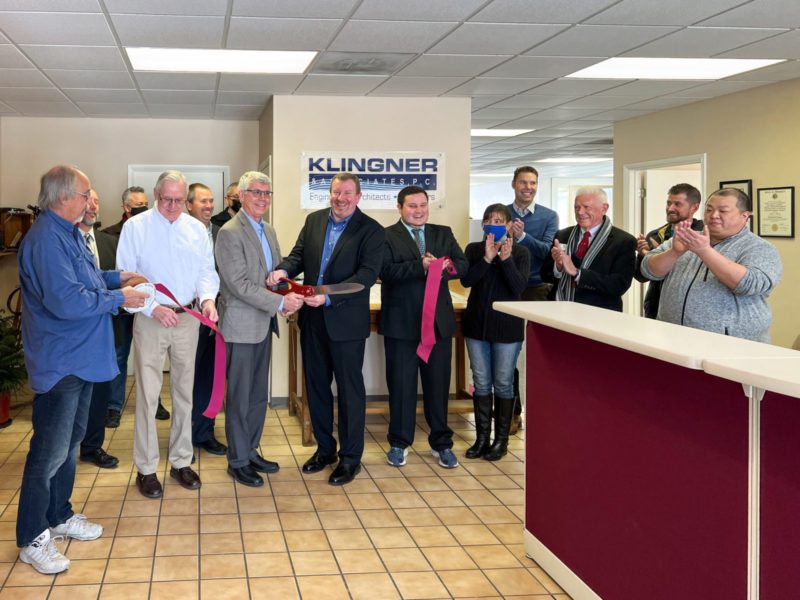 The ribbon cutting for Klingner's Carbondale, IL, office